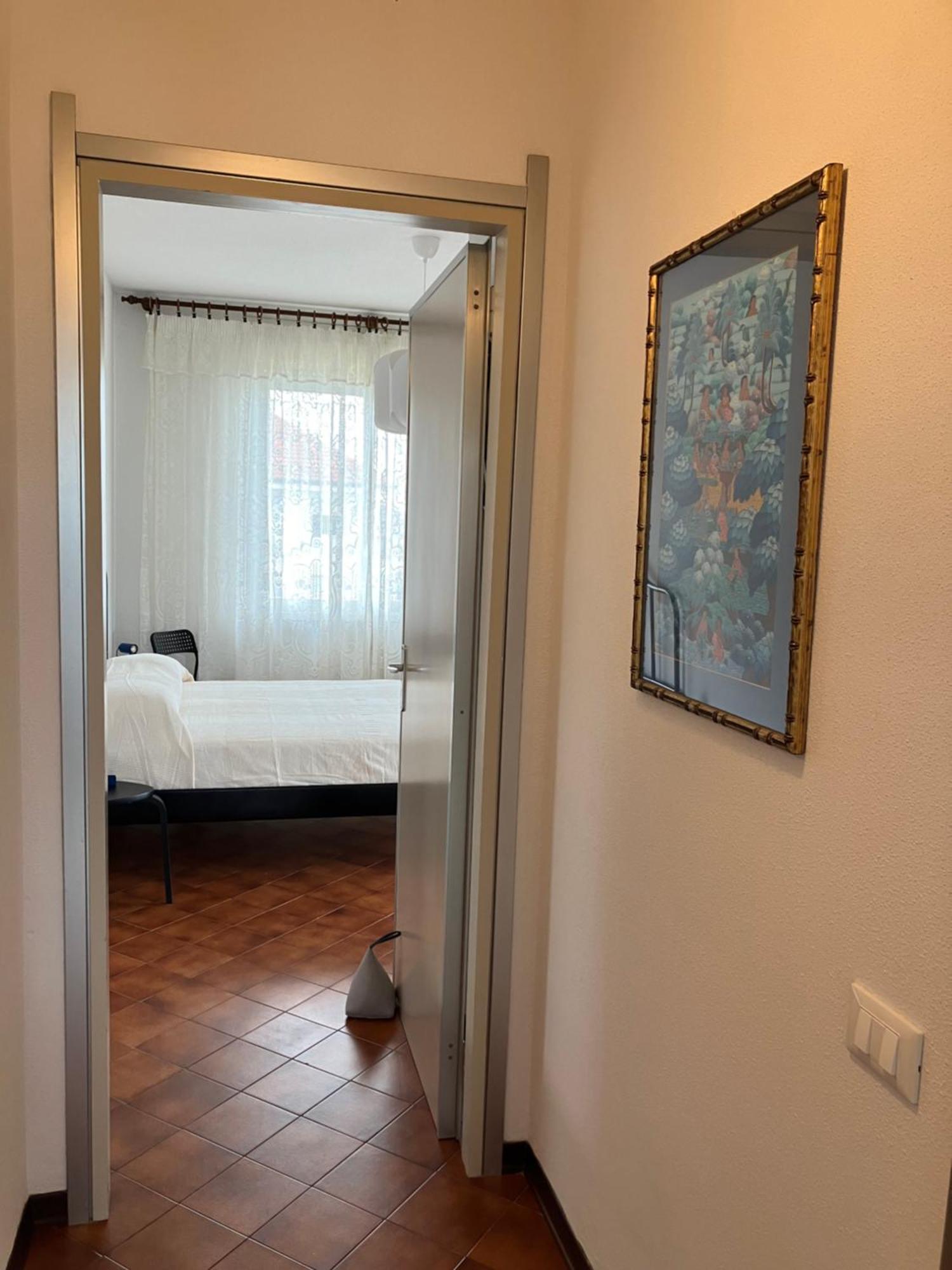 Aria Luce Mare Apartment San Bartolomeo Al Mare Luaran gambar