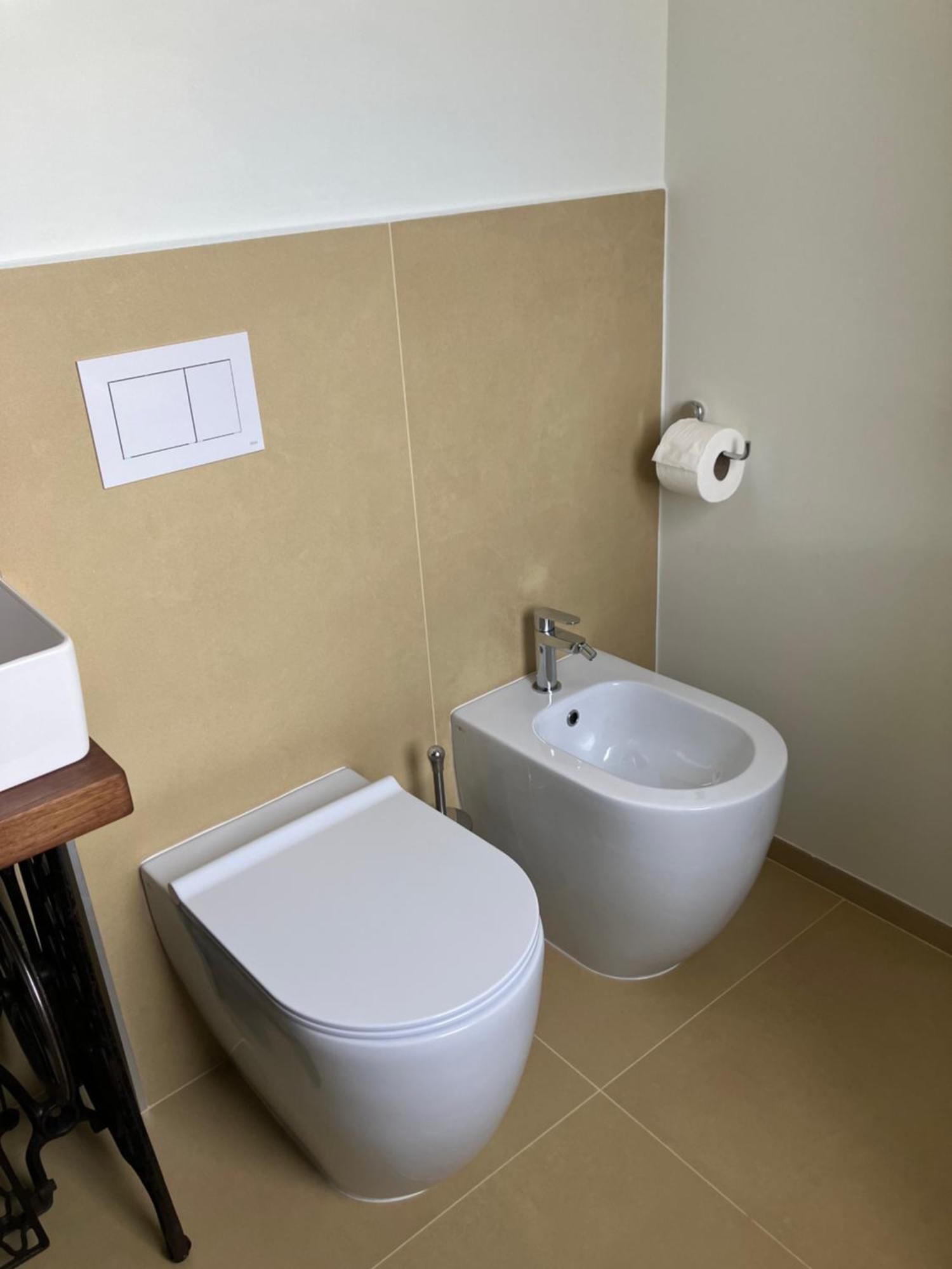 Aria Luce Mare Apartment San Bartolomeo Al Mare Luaran gambar